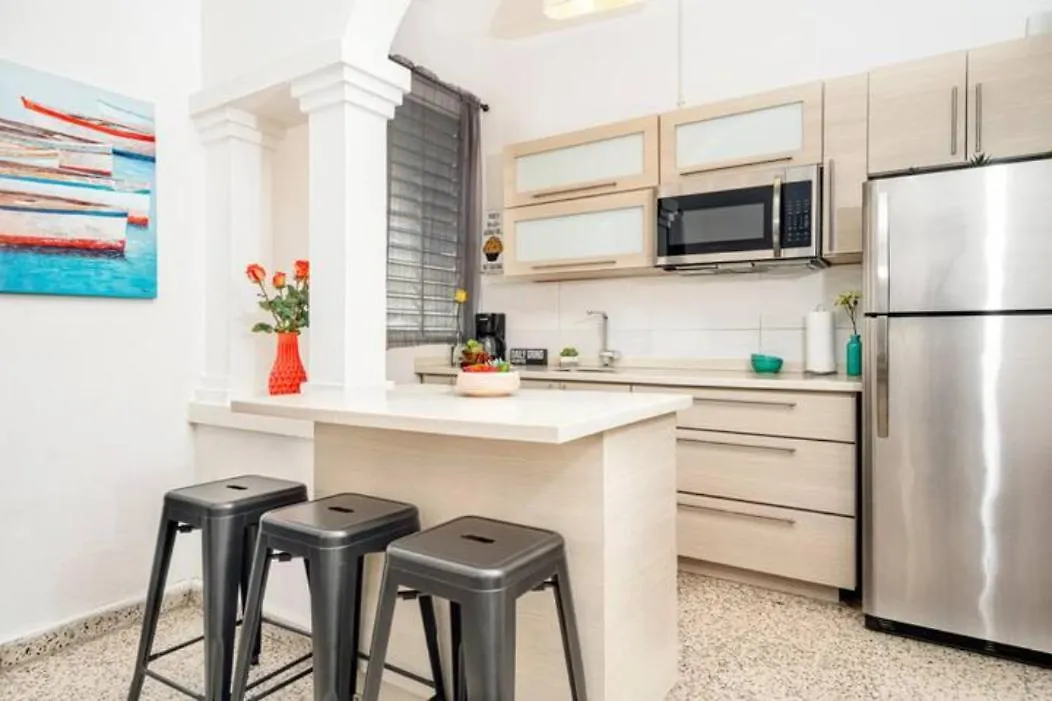 Comfy 2Br In Condado. Short Walk To The Beach. San Juan
